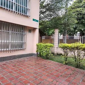 Casa Comoda, Cerca Parque Acuatico En Medellín