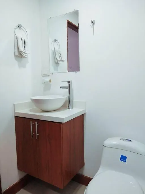 메딜린 Apartamento Comodo Y Moderno, La Mejor Ubicacion, Cerca Al Metro Tranvia 아파트 0*,  콜롬비아